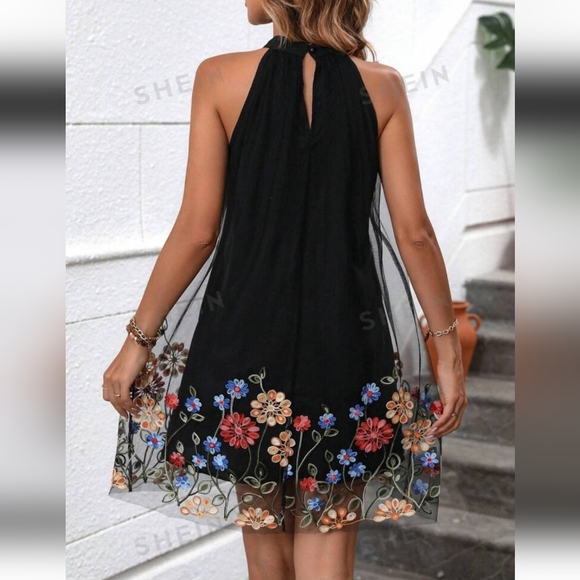 Stylish Mesh Overlay Swing Dress - Picture 2 of 8